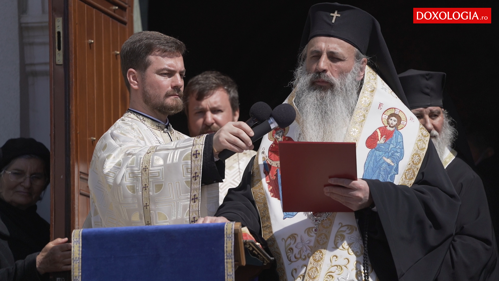 (Video) „Părintele Dumitru Merticariu s-a născut în cer” – IPS Teofan