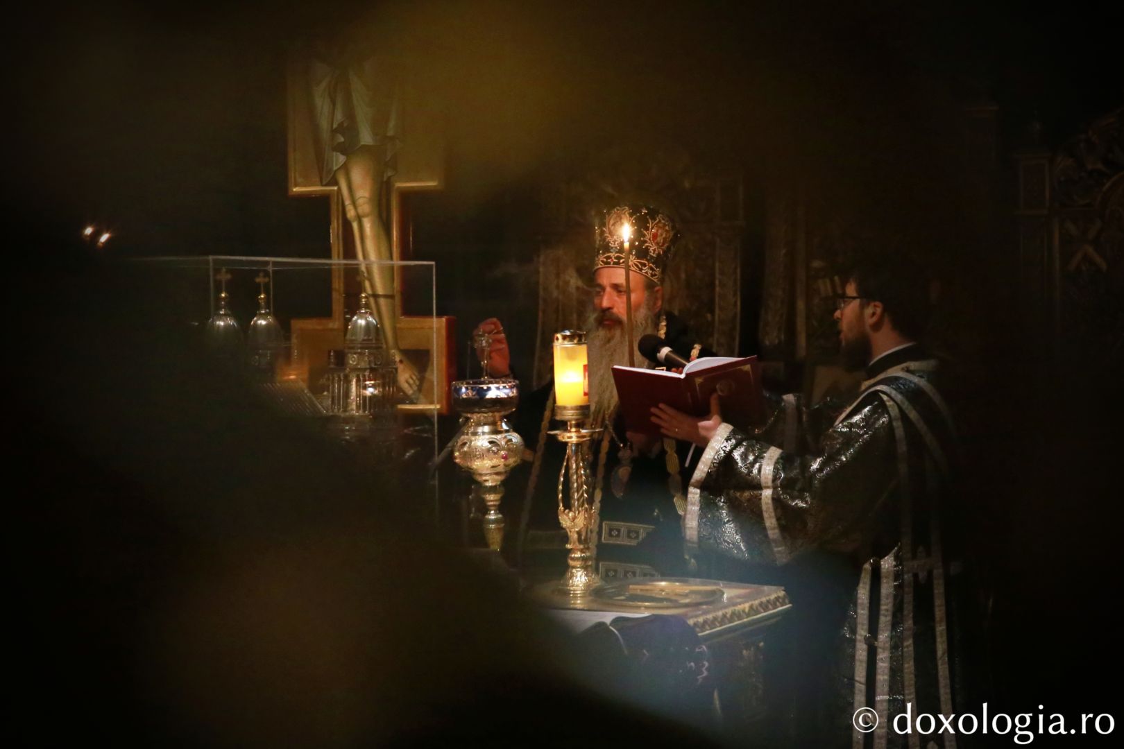 Părintele Mitropolit Teofan la Liturghia Darurilor: „Viața creștină este foarte surprinzătoare”