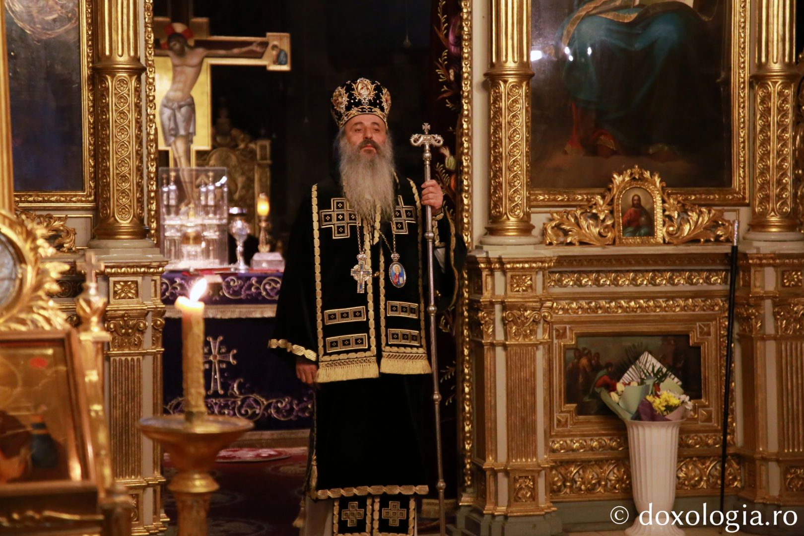 Părintele Mitropolit Teofan la Liturghia Darurilor: „Viața creștină este foarte surprinzătoare”