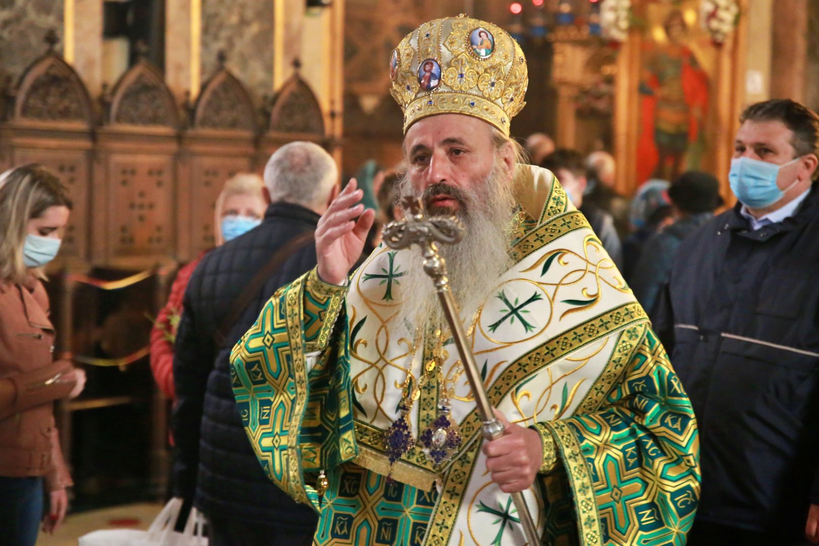 foto: Flavius Popa Părintele Mitropolit Teofan în Duminica Floriilor: „Împărăția cerurilor, Ierusalimul cel Ceresc, se află înăuntrul vostru”