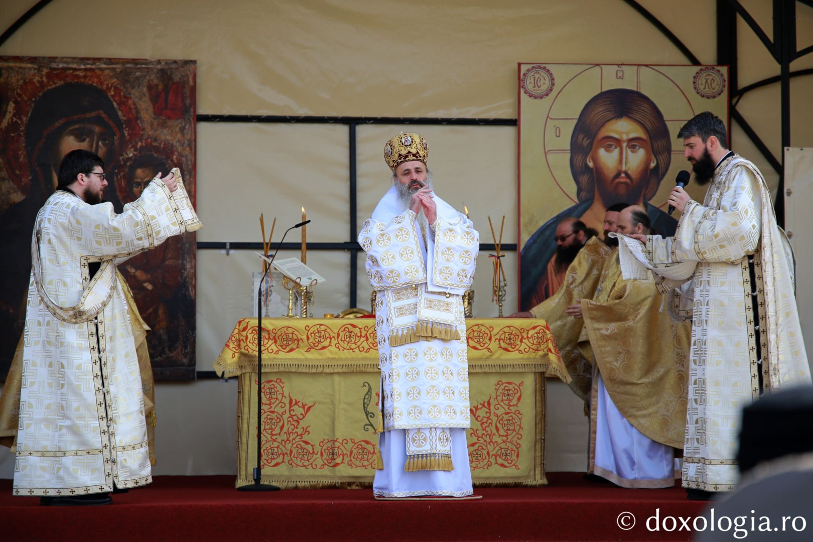 Cuvântul Părintelui Mitropolit Teofan în Duminica Cuvioasei Maria Egipteanca: „Pocăința aduce omului mulțumire sufletească”