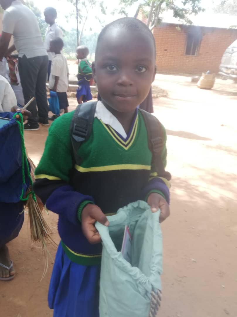 Kitisi – satul cu cei mai săraci copii Kitisi – satul cu cei mai săraci copii