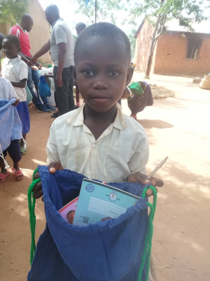 Kitisi – satul cu cei mai săraci copii Kitisi – satul cu cei mai săraci copii