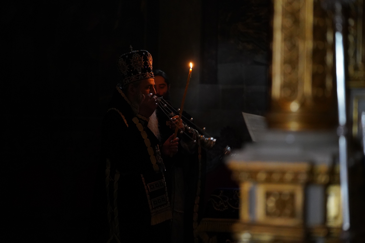 IPS Părinte Mitropolit Teofan le-a vorbit credincioșilor ieșeni despre duhul grijii de multe