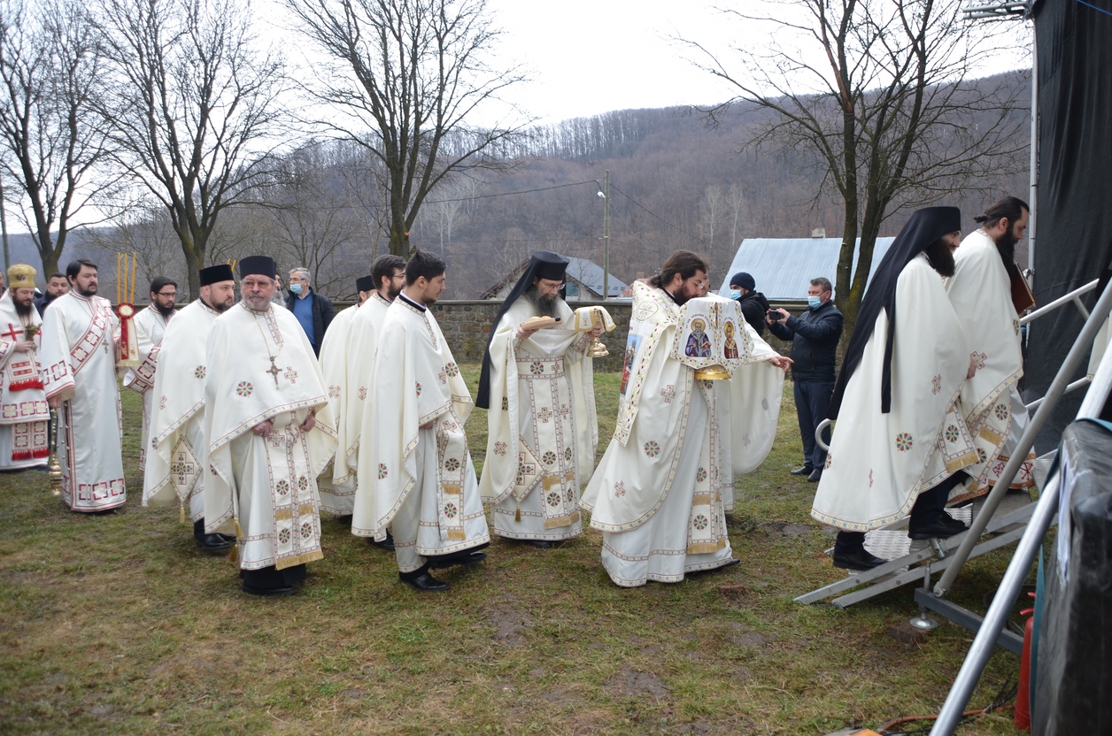 Mănăstirea Pătrăuți, reînființată după mai bine de 200 de ani