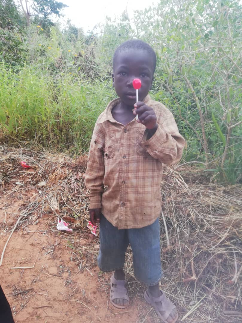 Sfânta Liturghie, pomenirea morților la Igangimale și întâlnire cu cateheții în satul Mkombe