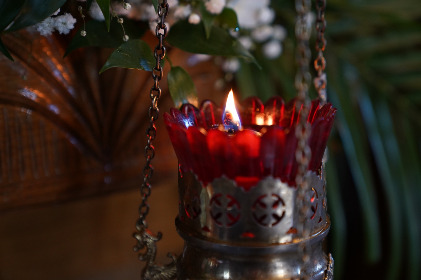 „Crucea Patriarhală”, cea mai mare distincție a Bisericii Ortodoxe Române, oferită părintelui Dan Damaschin