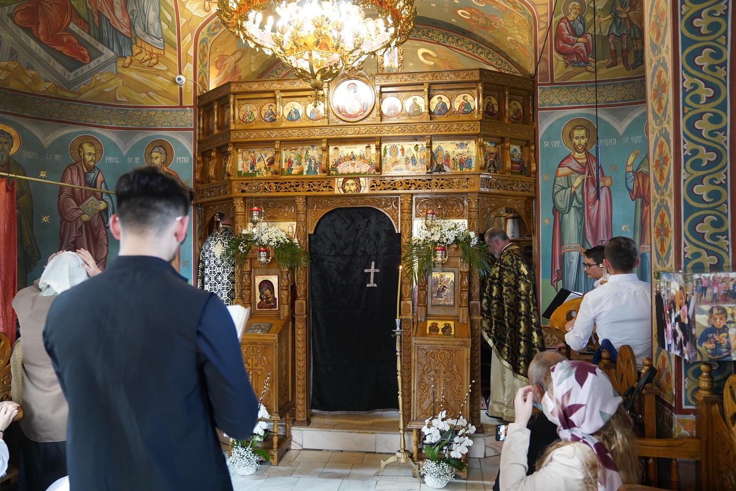 „Crucea Patriarhală”, cea mai mare distincție a Bisericii Ortodoxe Române, oferită părintelui Dan Damaschin