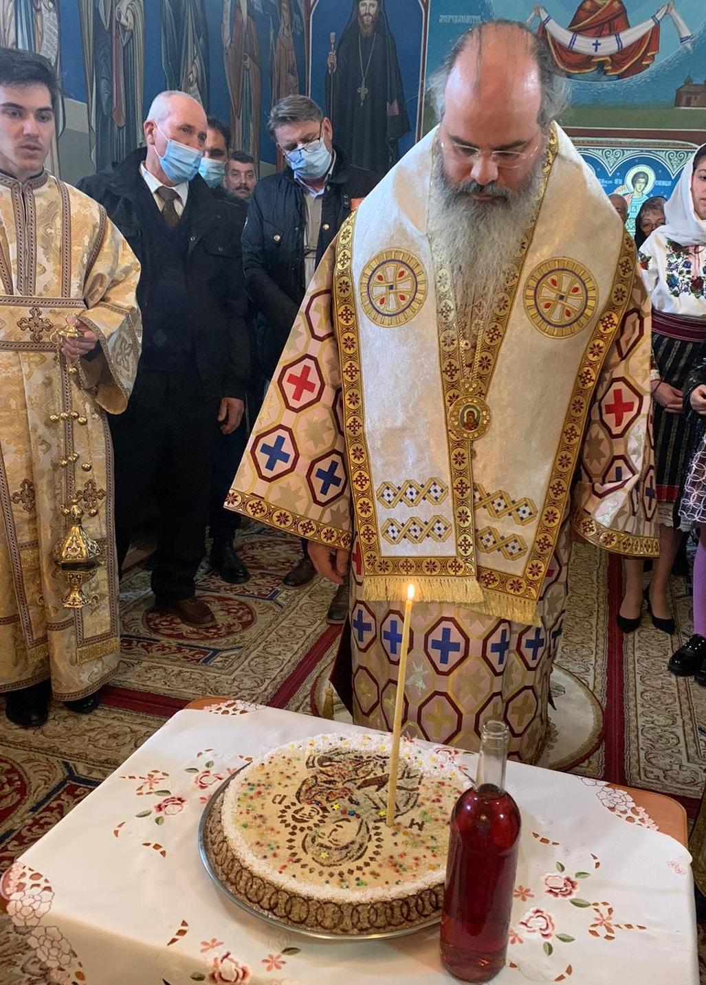 PS Ignatie a oficiat slujba Parastasului la împlinirea a 12 ani de la trecerea la cele veșnice a Episcopului Ioachim Mareș al Hușilor