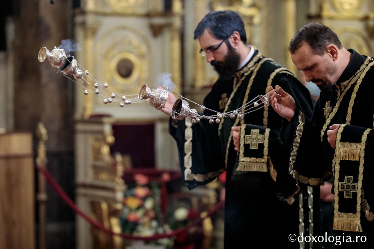 Foto: Oana Nechifor PS Nichifor, la Denia celor 12 Evanghelii: „Hristos nu a căutat o etichetă a lumii”