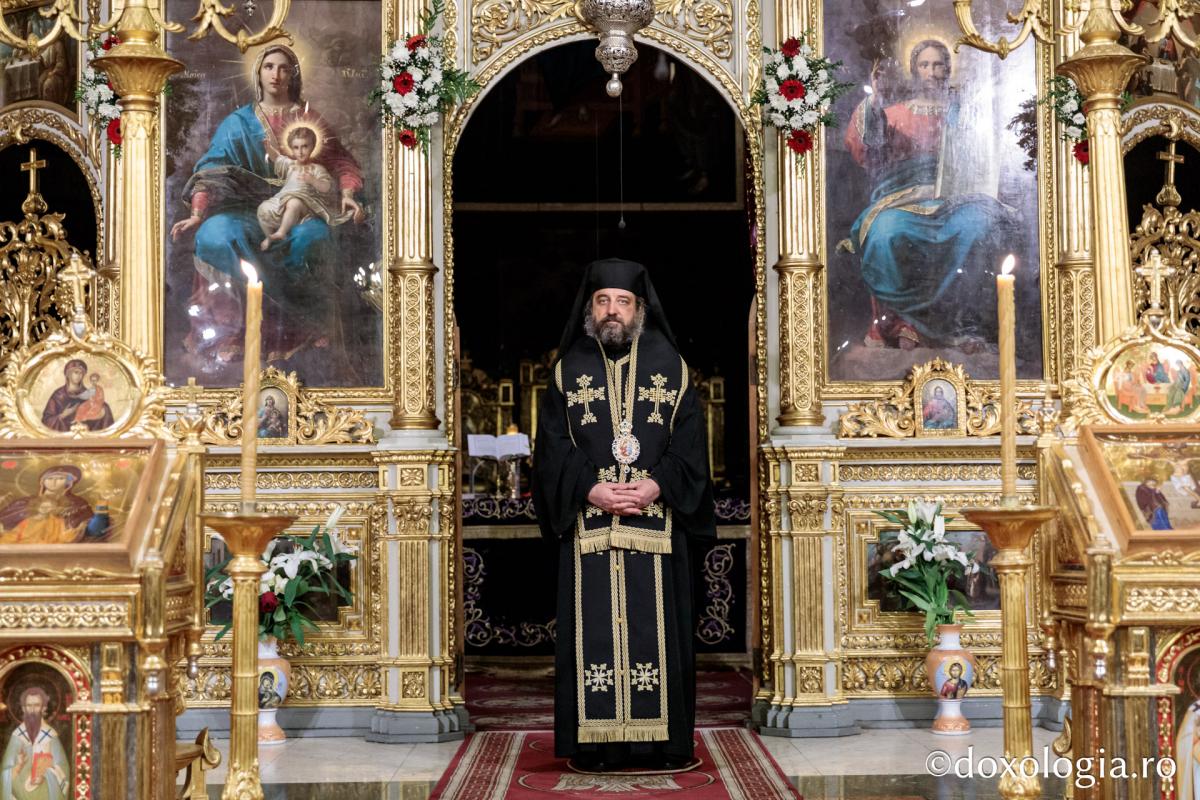 Foto: Oana Nechifor PS Nichifor, la Denia celor 12 Evanghelii: „Hristos nu a căutat o etichetă a lumii”