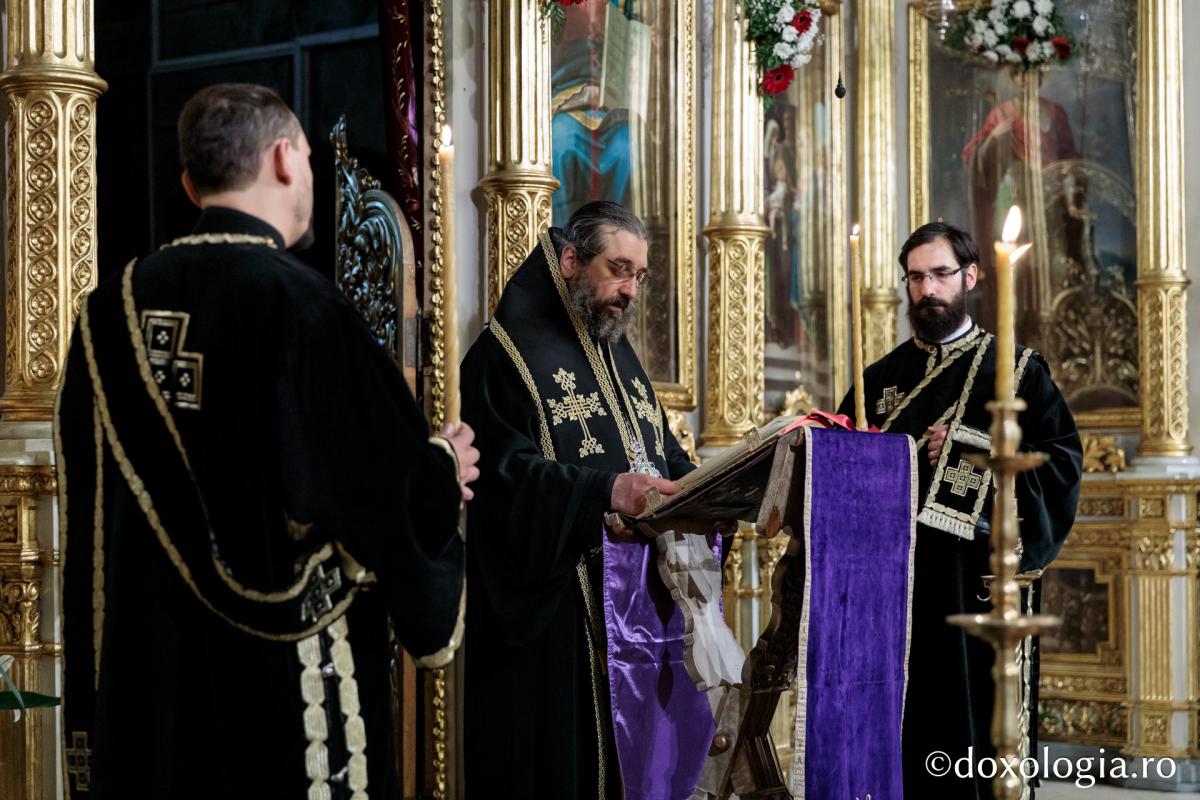 Foto: Oana Nechifor PS Nichifor, la Denia celor 12 Evanghelii: „Hristos nu a căutat o etichetă a lumii”