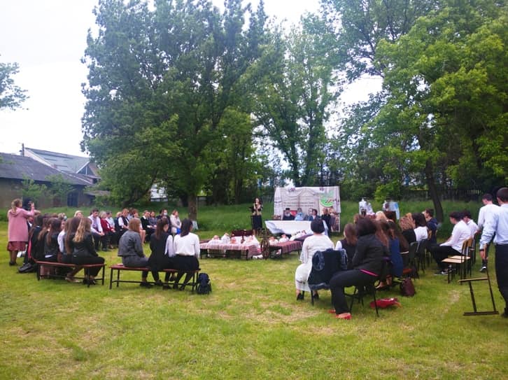 Prezenţă arhierească la o activitate a Liceului „Mihai Eminescu” din Făleşti