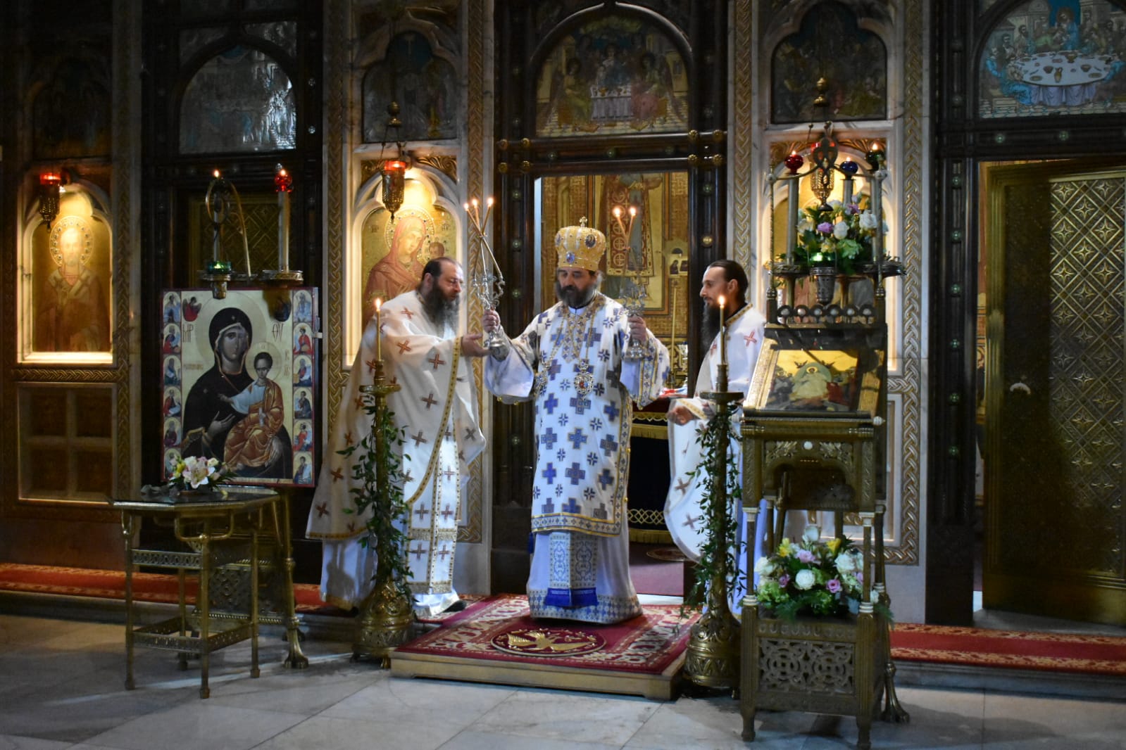 Starețul Mănăstirii „Sfinții Trei Ierarhi” din Iași a fost hirotesit protosinghel