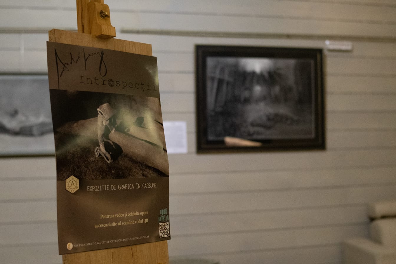 Colegiul „Sfântul Nicolae” din Iași: O nouă ediție marca #ArtExpose, intitulată „Introspecții”