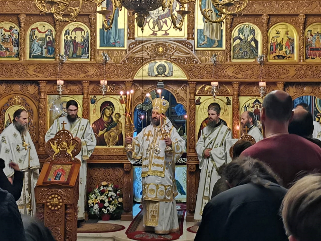 Praznicul Învierii Domnului la Mănăstirea Popăuți: „Hristos a făcut semne și minuni mari, iar cel mai mare semn este învierea Sa din morți” Praznicul Învierii Domnului la Mănăstirea Popăuți: „Hristos a făcut semne și minuni mari, iar cel mai mare semn este învierea Sa din morți”