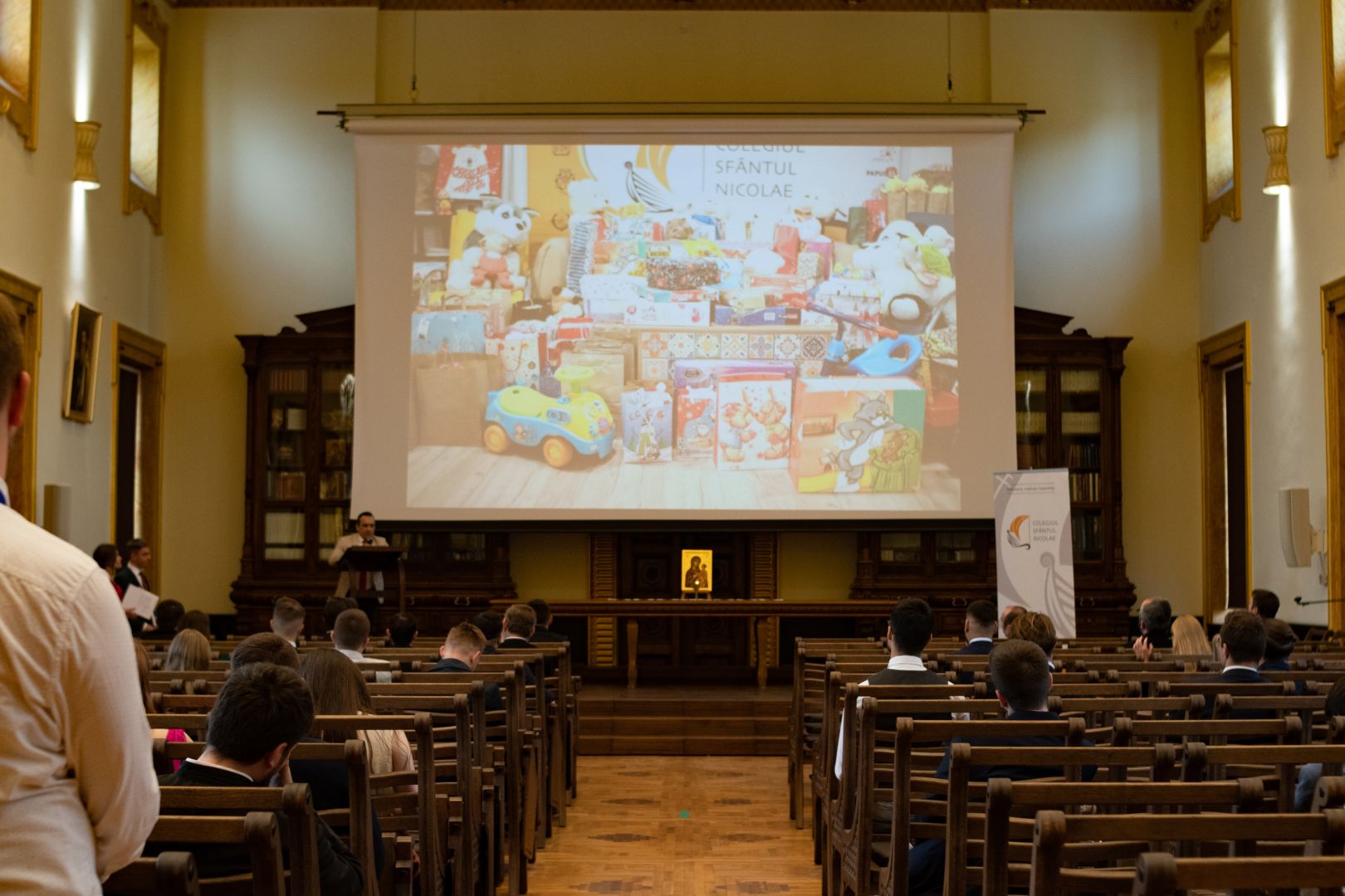 Răsplată pentru ostenitorii #VIE: Colegiul „Sfântul Nicolae” și-a premiat voluntarii