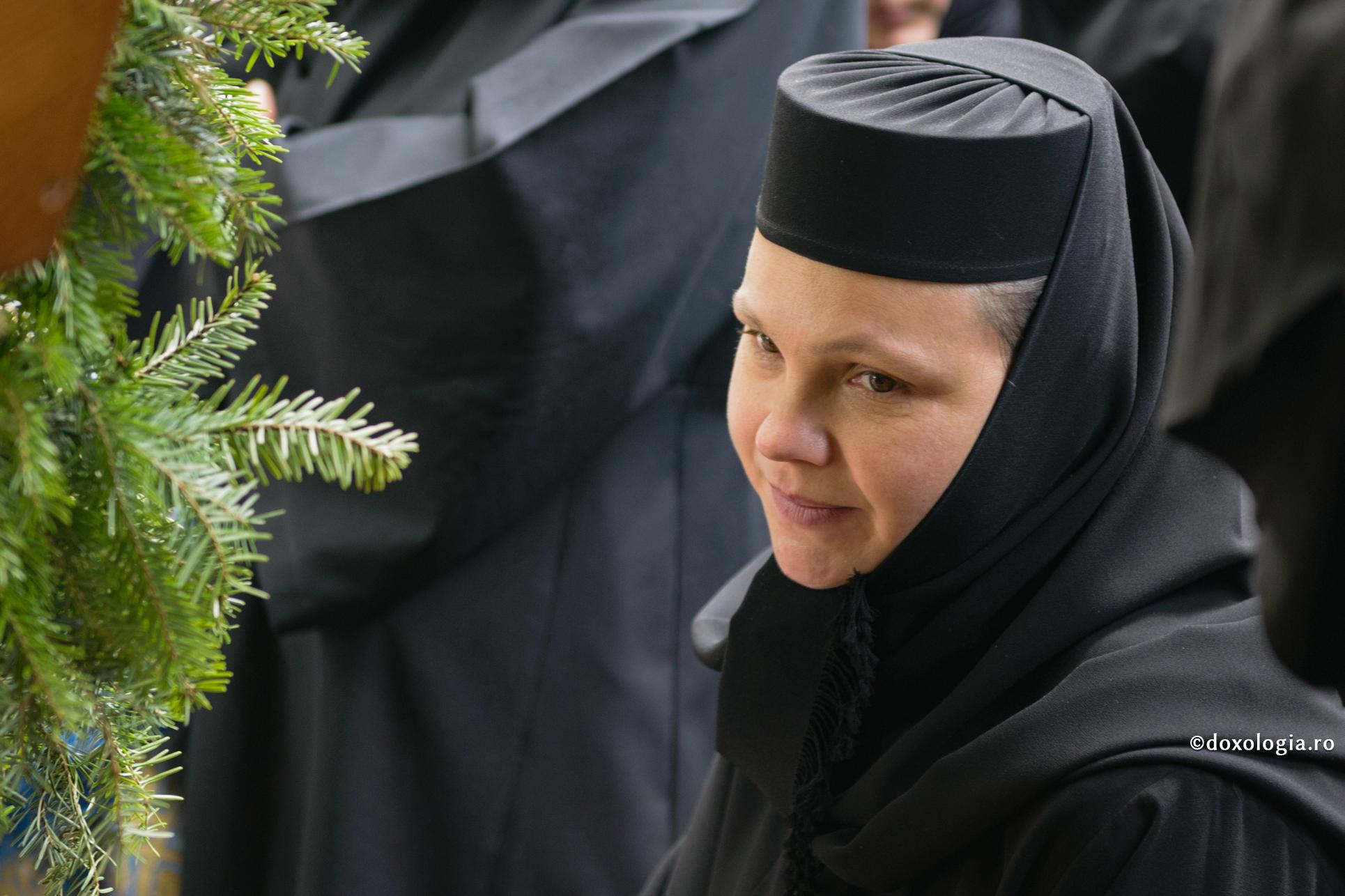 Umblați în dragostea blândeții, în cuvântul adevărului, în puterea lui Dumnezeu