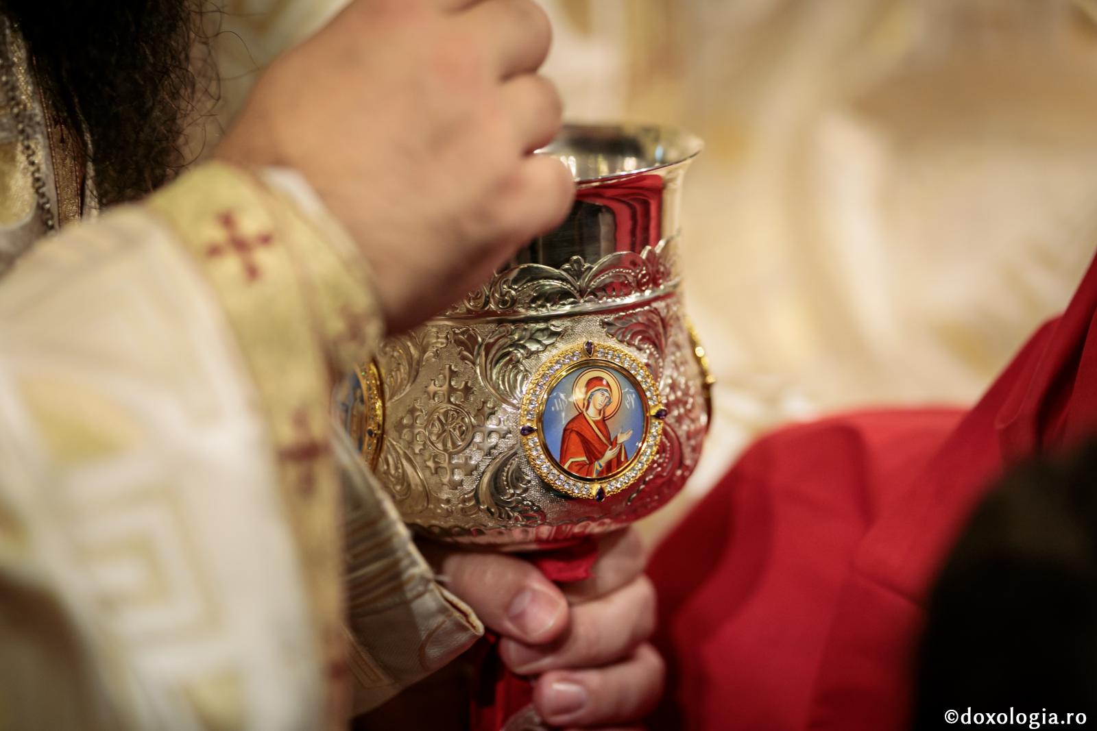 Prin ce se arată dragostea față de Dumnezeu?