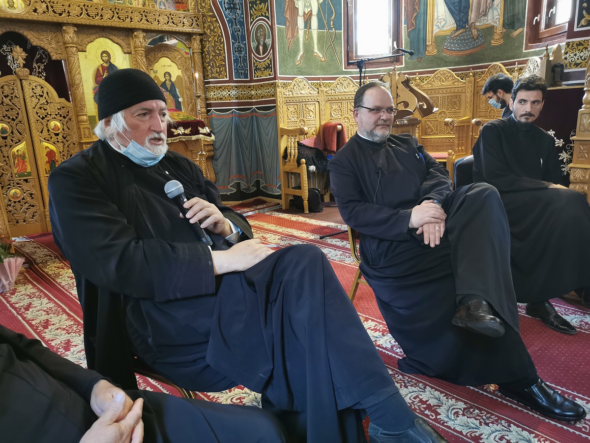 „Credinţă şi atitudine în perioada pandemiei” – tema întâlnirii lunare a preoţilor păşcăneni