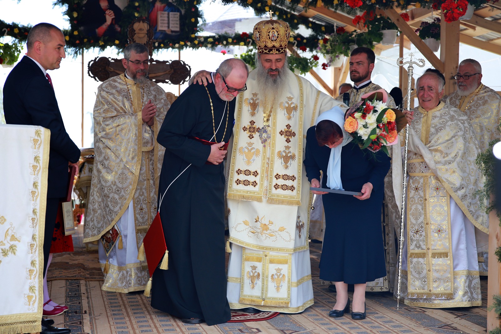 Biserica „Sfântul Ierarh Nicolae” din Agapia, resfințită de Părintele Mitropolit Teofan
