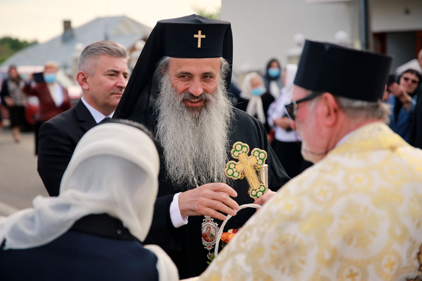 Biserica „Sfântul Ierarh Nicolae” din Agapia, resfințită de Părintele Mitropolit Teofan