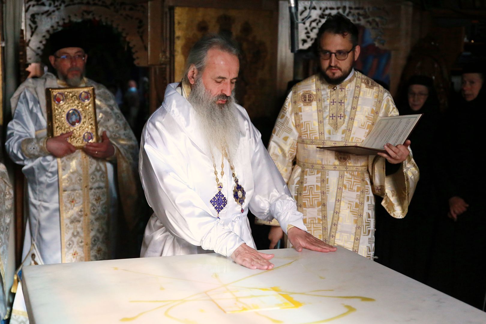 Biserica „Sfântul Ierarh Nicolae” din Agapia, resfințită de Părintele Mitropolit Teofan