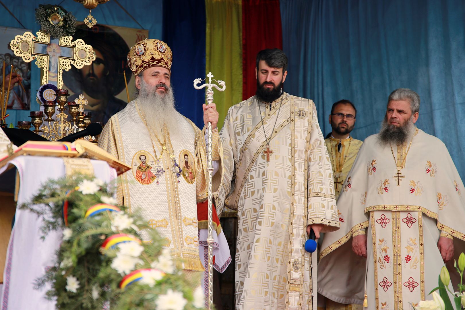 Ctitoria Părintelui Patriarh Teoctist Arăpașu, resfințită de IPS Părinte Mitropolit Teofan