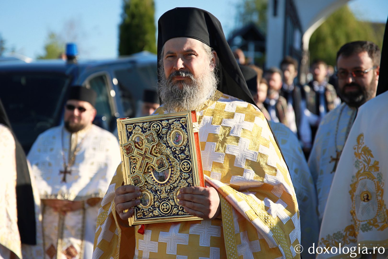 Părintele Mitropolit Teofan a sfințit primul sfânt locaș din acest an. Biserica Schitului „Sfântul Mina” Borlești-Mastacăn a primit haina cea nouă a sfințirii