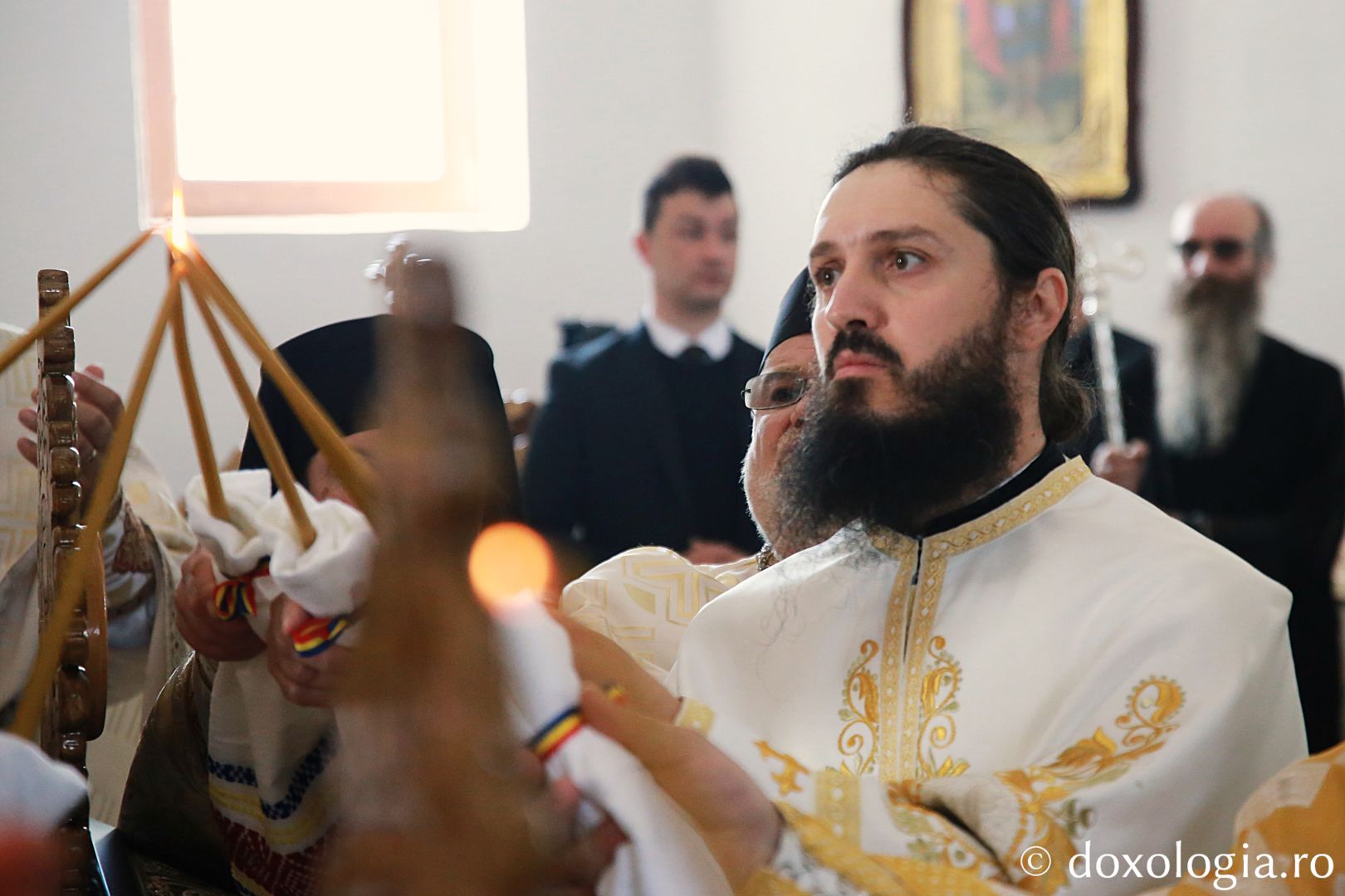 Părintele Mitropolit Teofan a sfințit primul sfânt locaș din acest an. Biserica Schitului „Sfântul Mina” Borlești-Mastacăn a primit haina cea nouă a sfințirii
