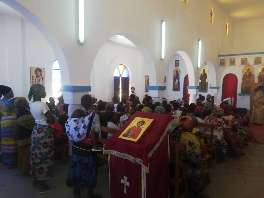 Kristo Amefufuka! (Hristos a înviat!)