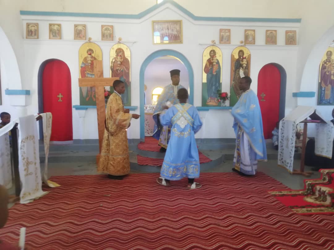 Kristo Amefufuka! (Hristos a înviat!)