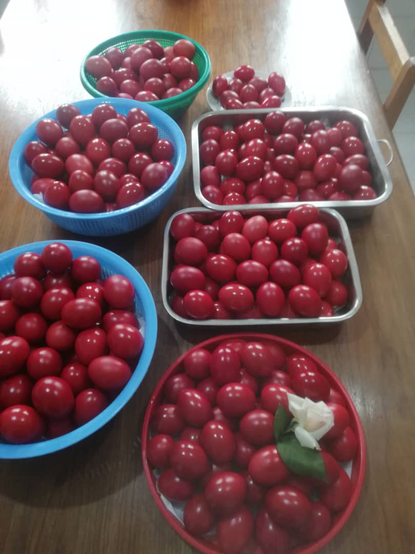 Kristo Amefufuka! (Hristos a înviat!)