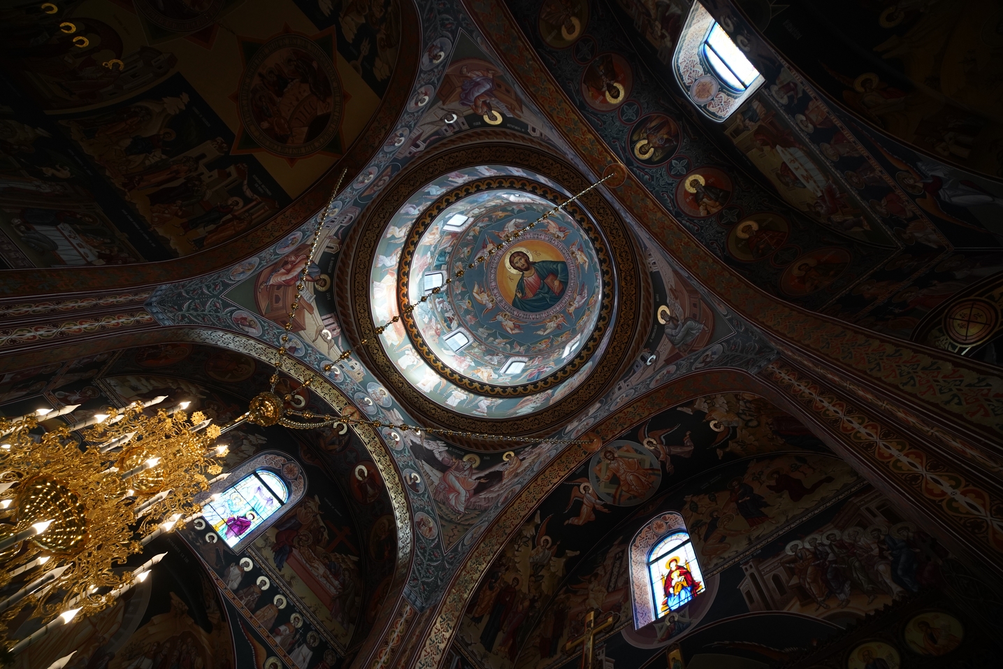 IPS Mitropolit Teofan, la Parohia Precista II din Piatra Neamț: „Creștinul adevărat este creștinul care nu deznădăjduiește”