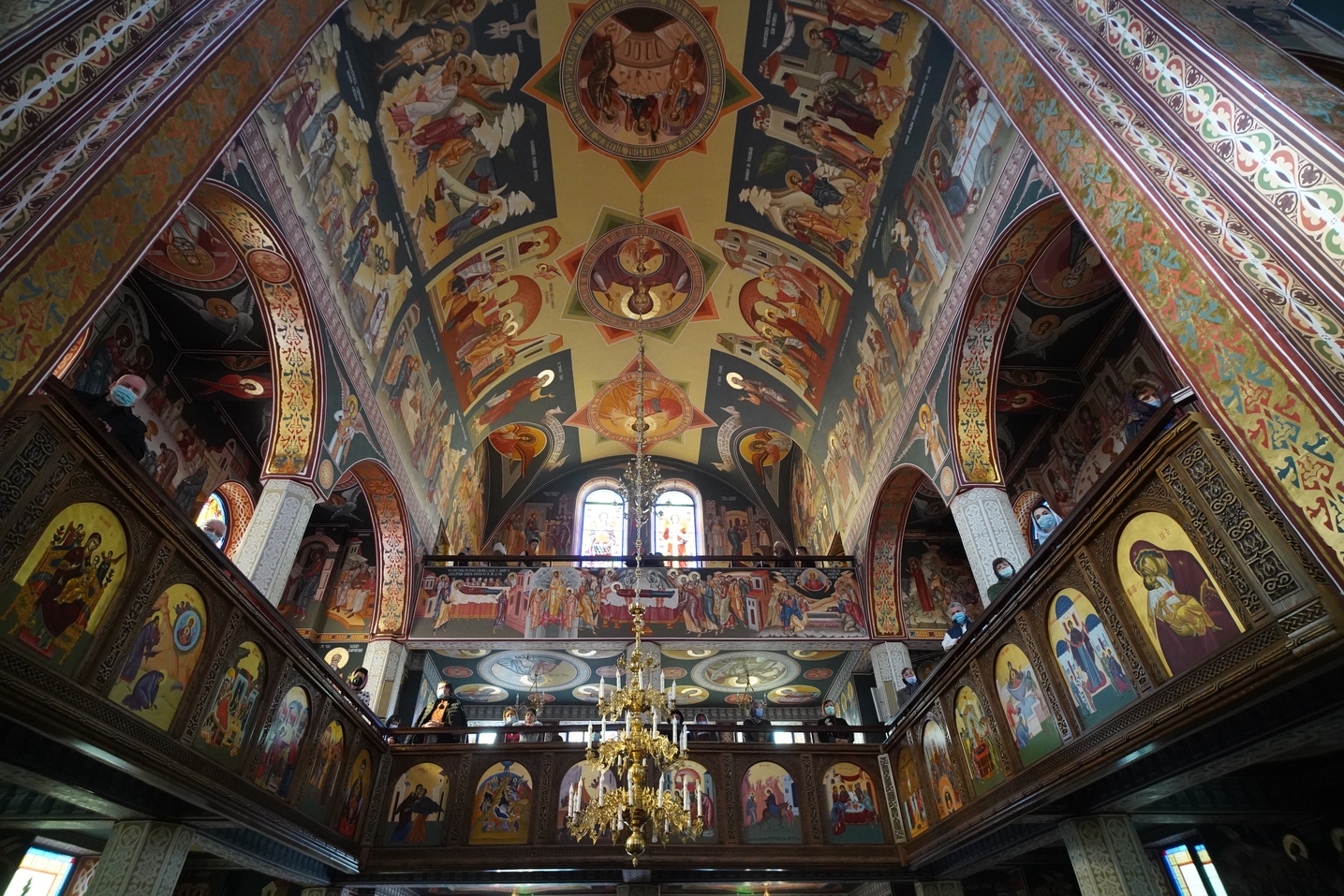 IPS Mitropolit Teofan, la Parohia Precista II din Piatra Neamț: „Creștinul adevărat este creștinul care nu deznădăjduiește”