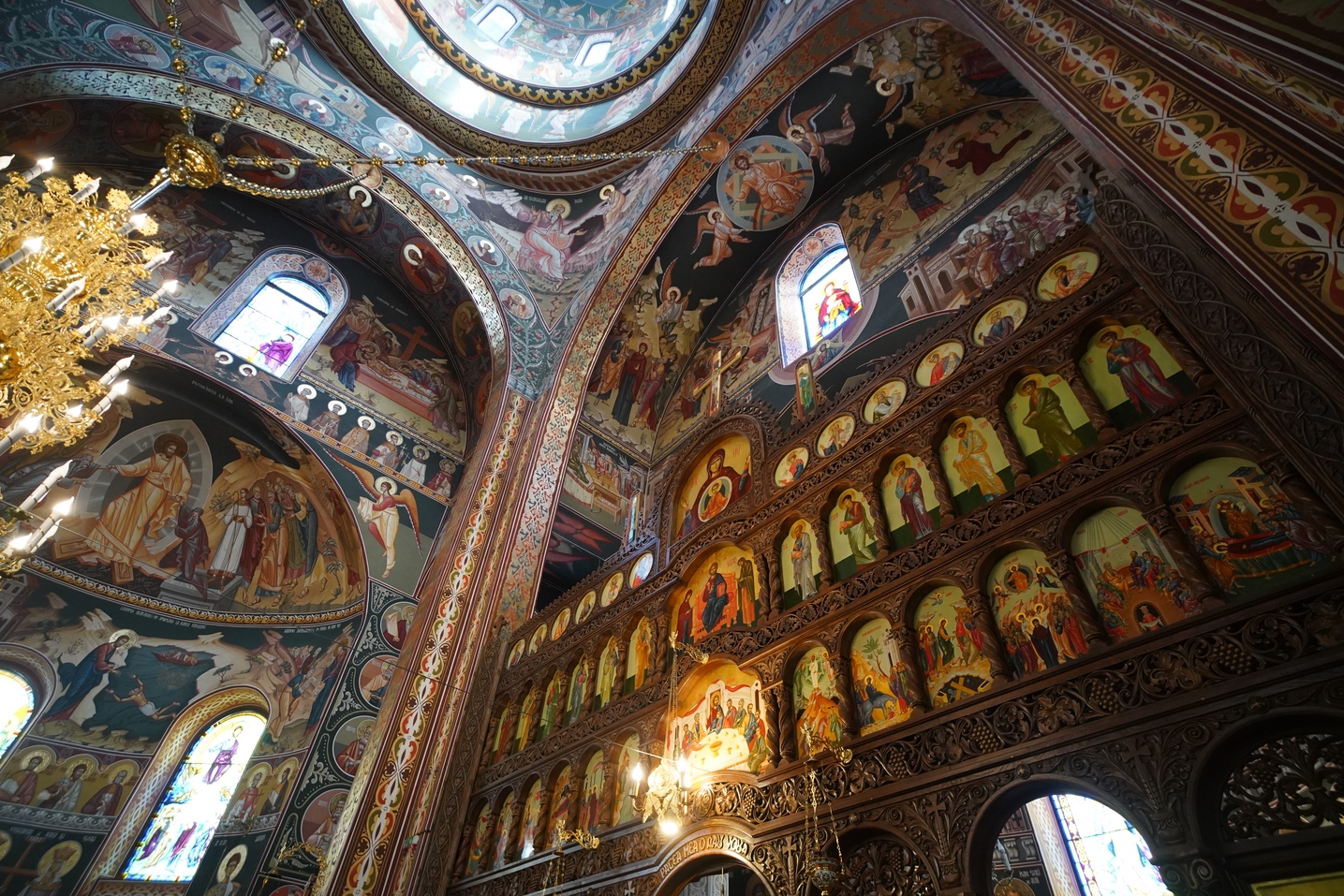 IPS Mitropolit Teofan, la Parohia Precista II din Piatra Neamț: „Creștinul adevărat este creștinul care nu deznădăjduiește”