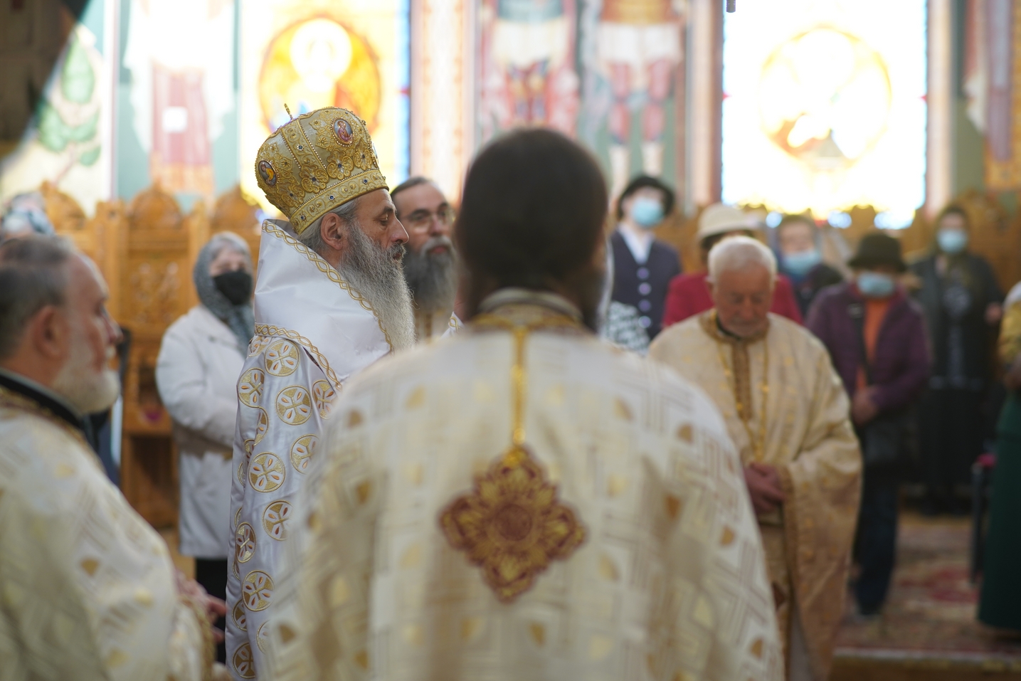 IPS Mitropolit Teofan, la Parohia Precista II din Piatra Neamț: „Creștinul adevărat este creștinul care nu deznădăjduiește”