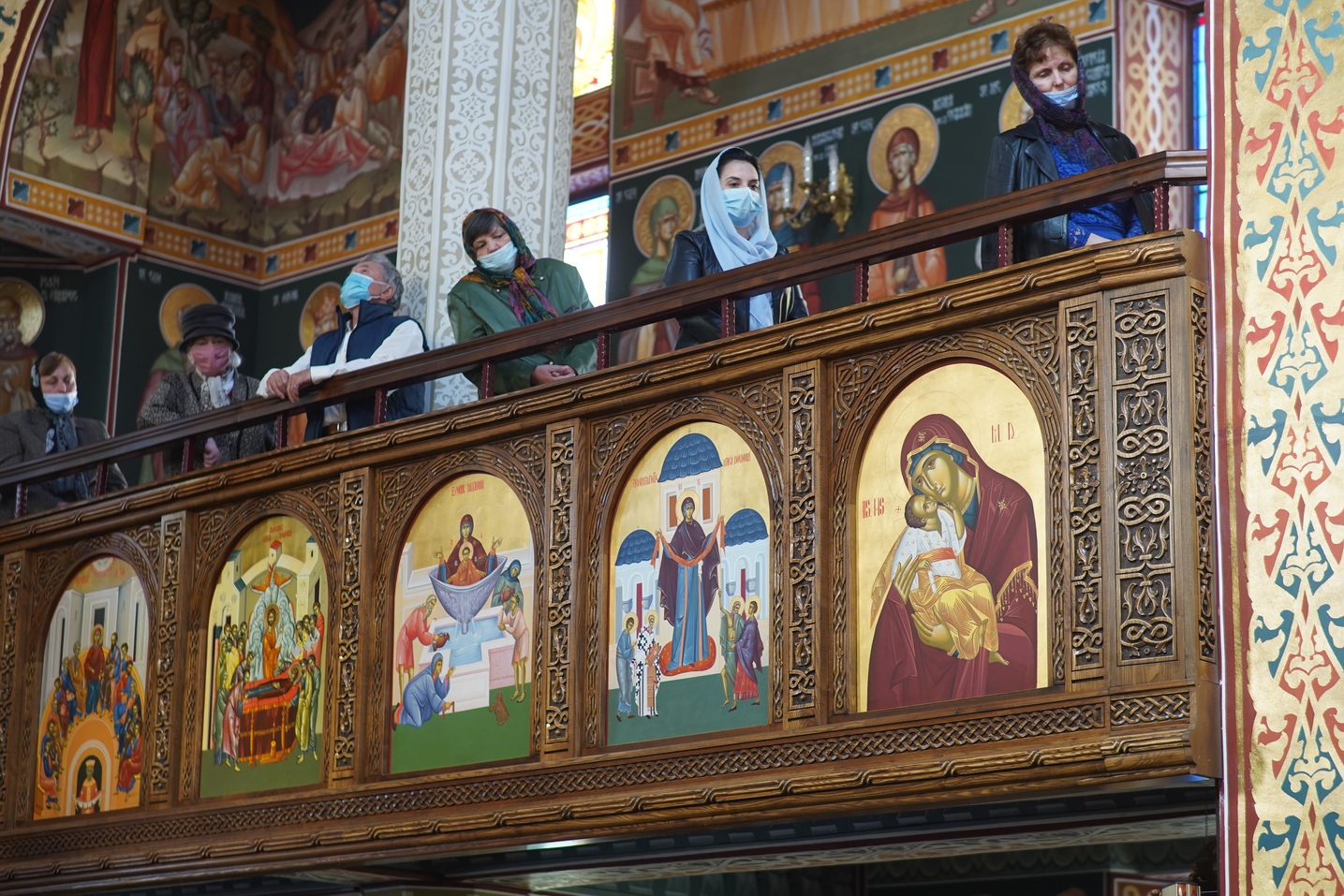 IPS Mitropolit Teofan, la Parohia Precista II din Piatra Neamț: „Creștinul adevărat este creștinul care nu deznădăjduiește”