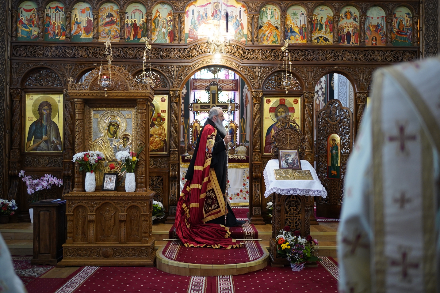 IPS Mitropolit Teofan, la Parohia Precista II din Piatra Neamț: „Creștinul adevărat este creștinul care nu deznădăjduiește”