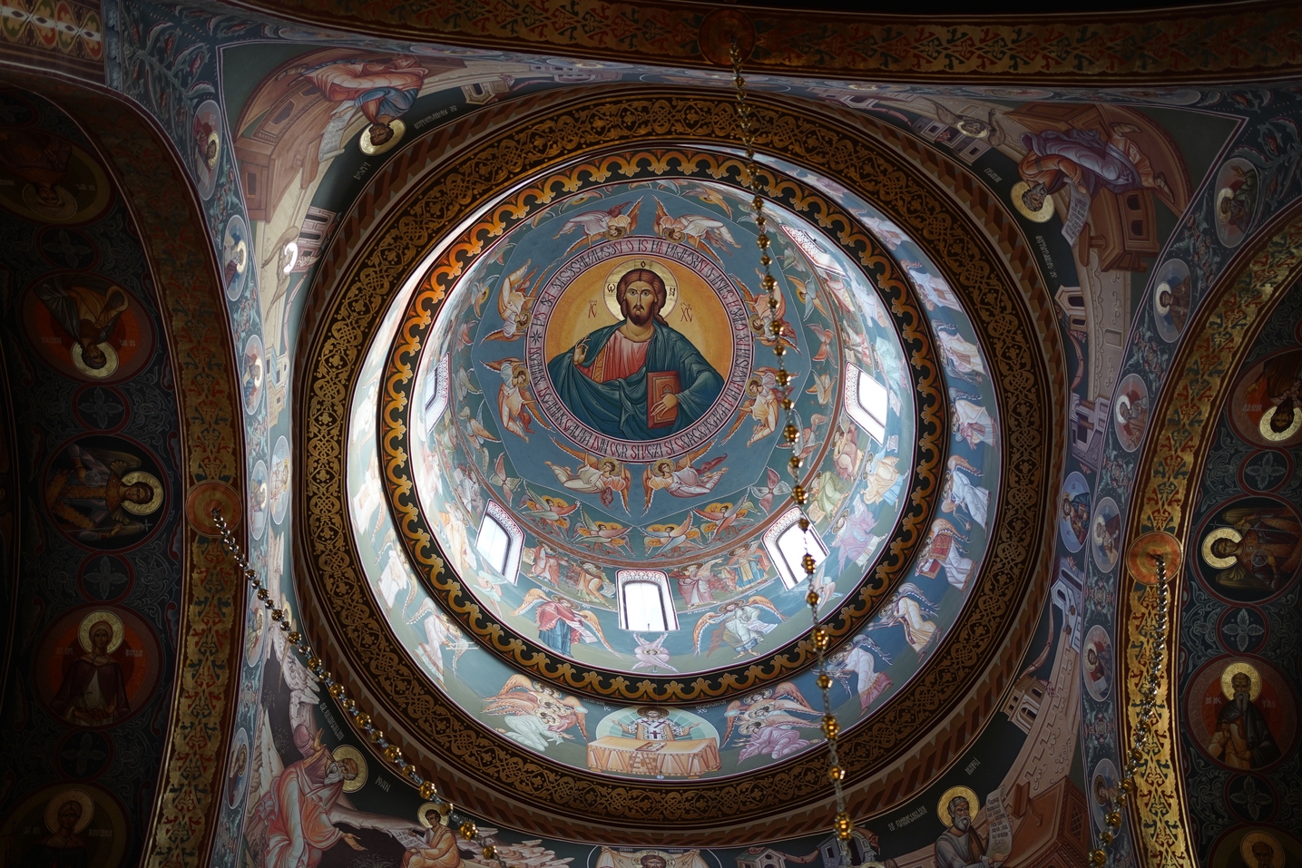 IPS Mitropolit Teofan, la Parohia Precista II din Piatra Neamț: „Creștinul adevărat este creștinul care nu deznădăjduiește”