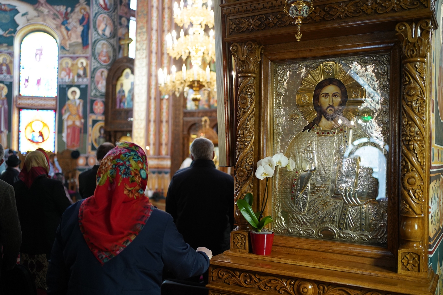 IPS Mitropolit Teofan, la Parohia Precista II din Piatra Neamț: „Creștinul adevărat este creștinul care nu deznădăjduiește”