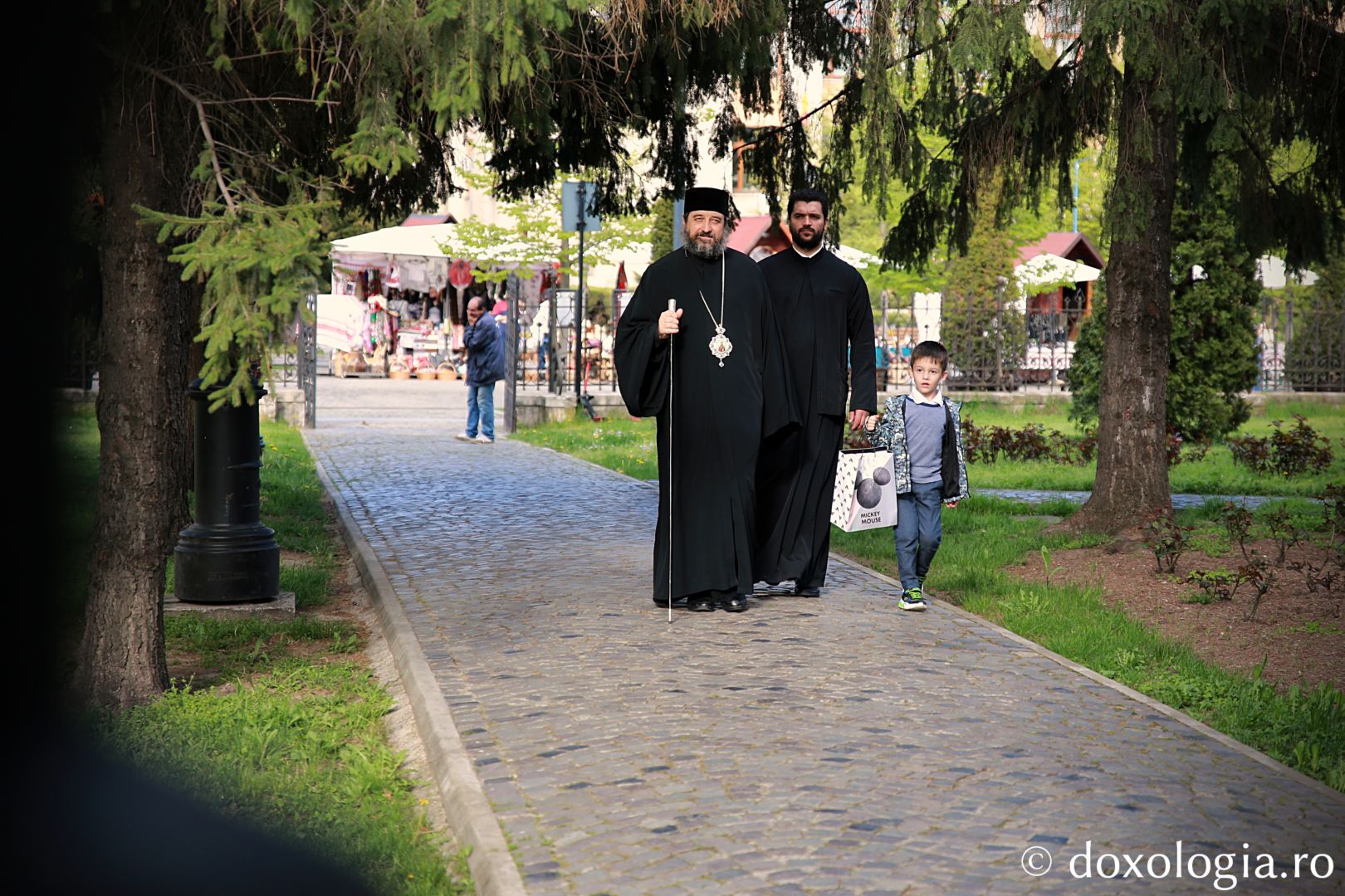 Slujba Prohodului la Mănăstirea „Sfinții Trei Ierarhi” din Iași. PS Nichifor Botoșăneanul a oficiat ultima denie din acest an