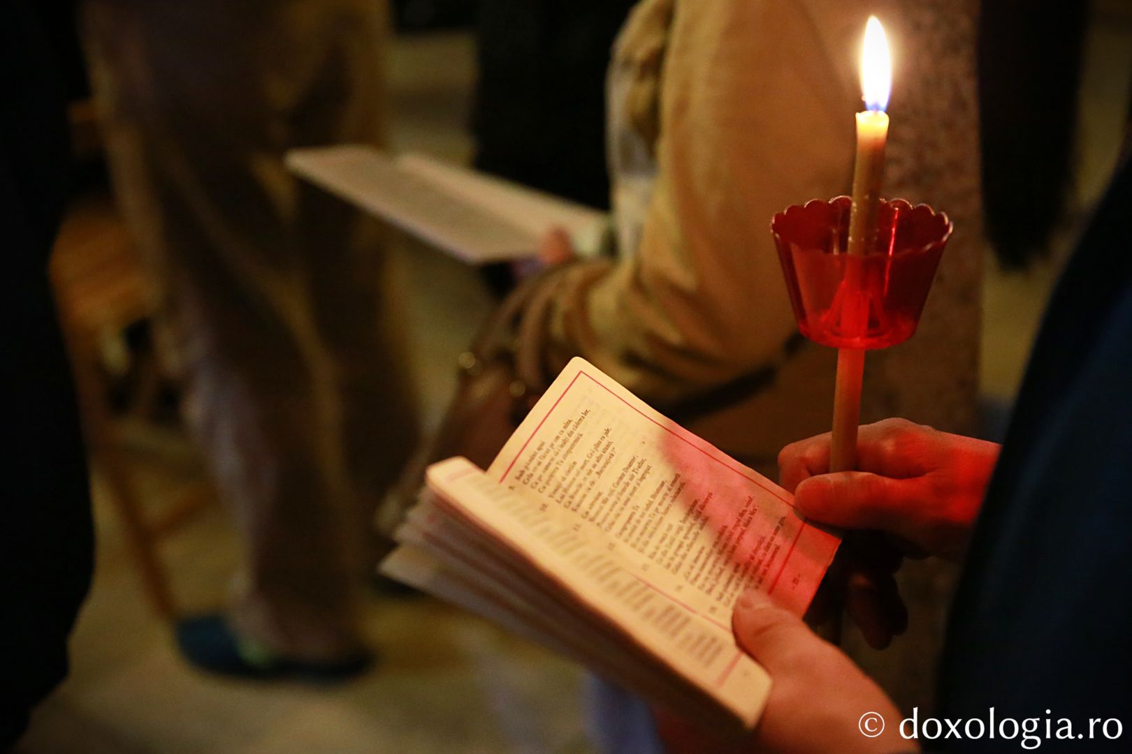 Slujba Prohodului la Mănăstirea „Sfinții Trei Ierarhi” din Iași. PS Nichifor Botoșăneanul a oficiat ultima denie din acest an