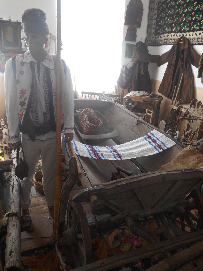 Slujire arhierească și vizită pastorală în Parohia Chișcăreni și filia Sat Nou