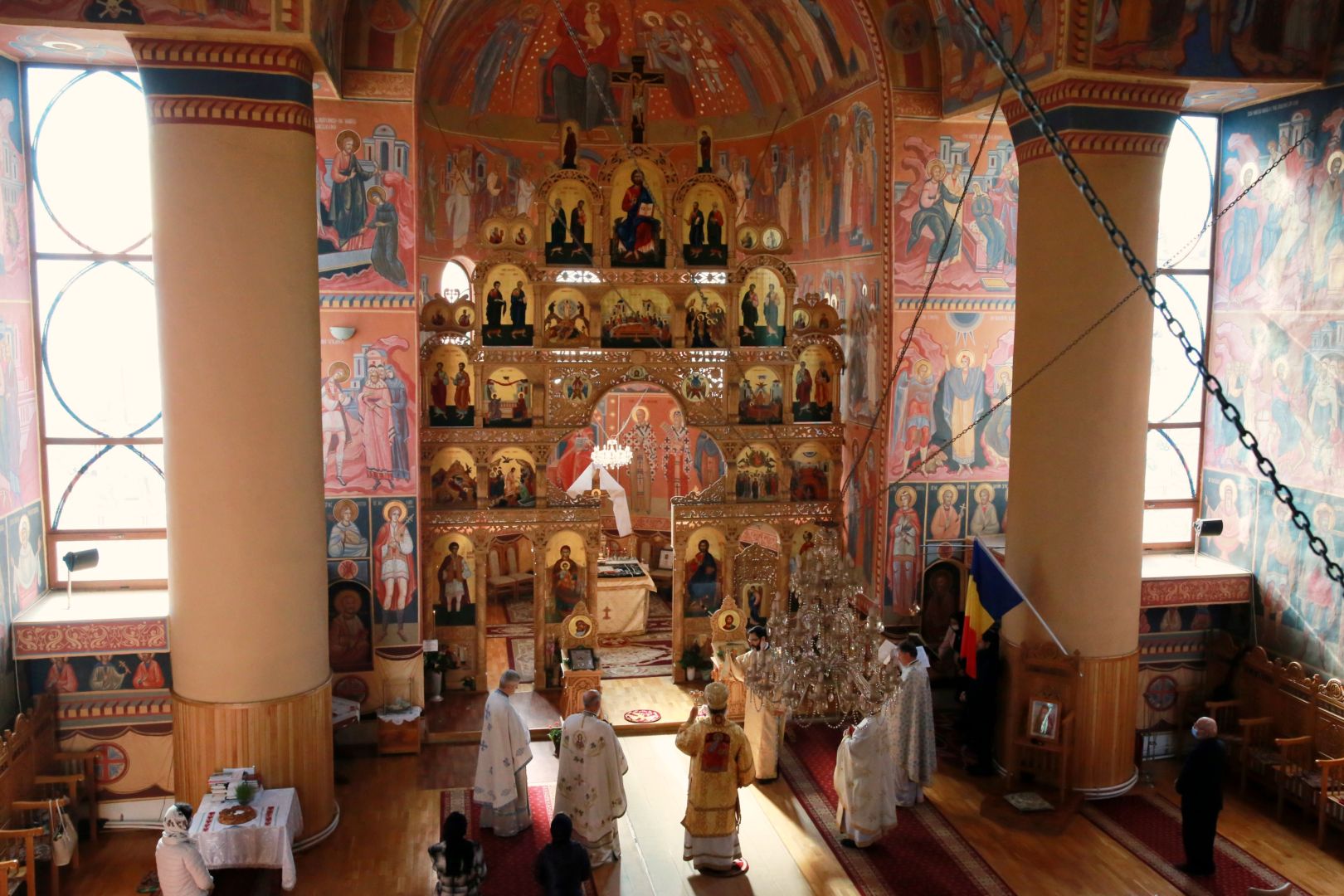 Slujba Parastasului pentru domnul Corneliu Muha, părintele manualelor școlare de religie