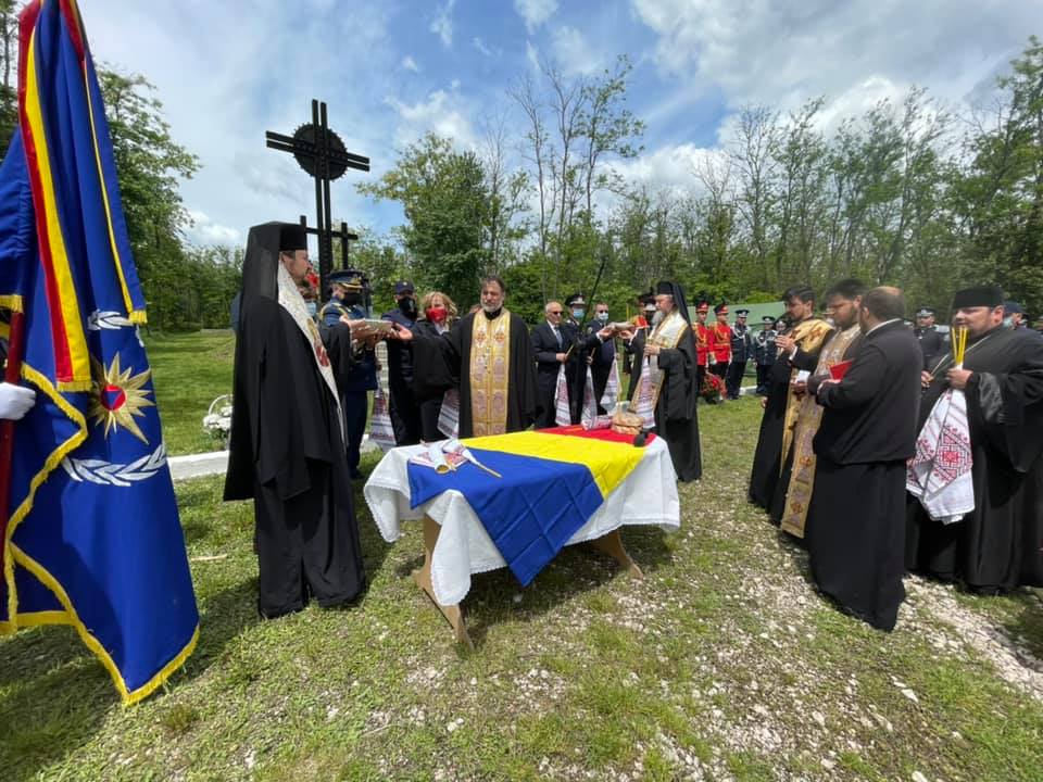 Parastas pentru victimele accidentului aviatic de la Haragâş Parastas pentru victimele accidentului aviatic de la Haragâş