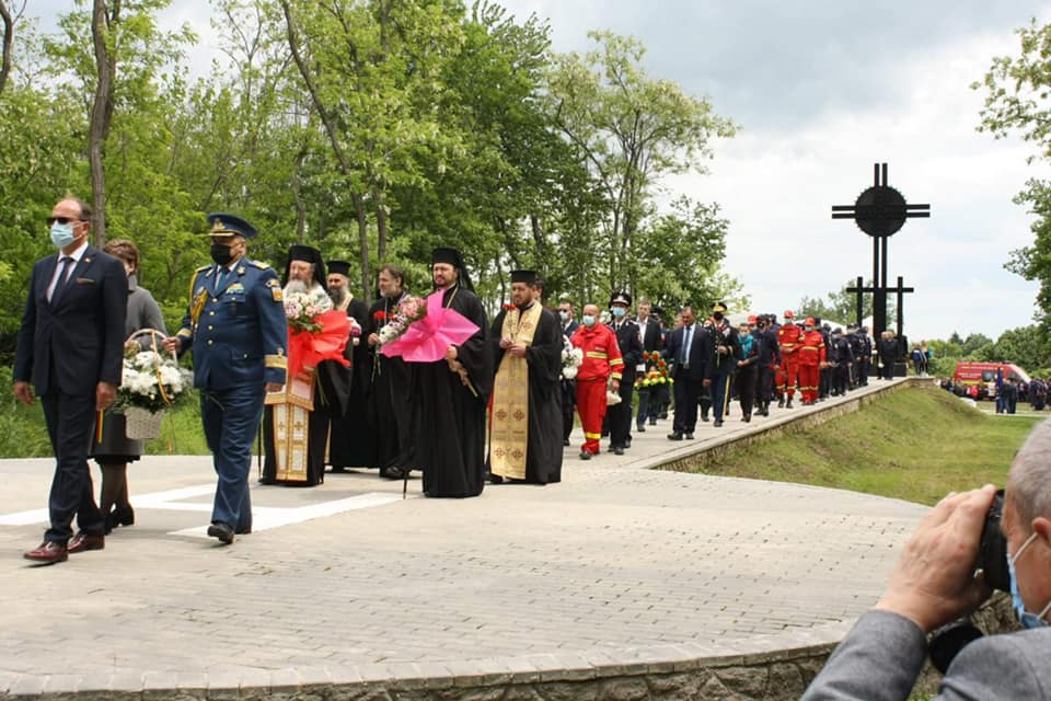 Parastas pentru victimele accidentului aviatic de la Haragâş
