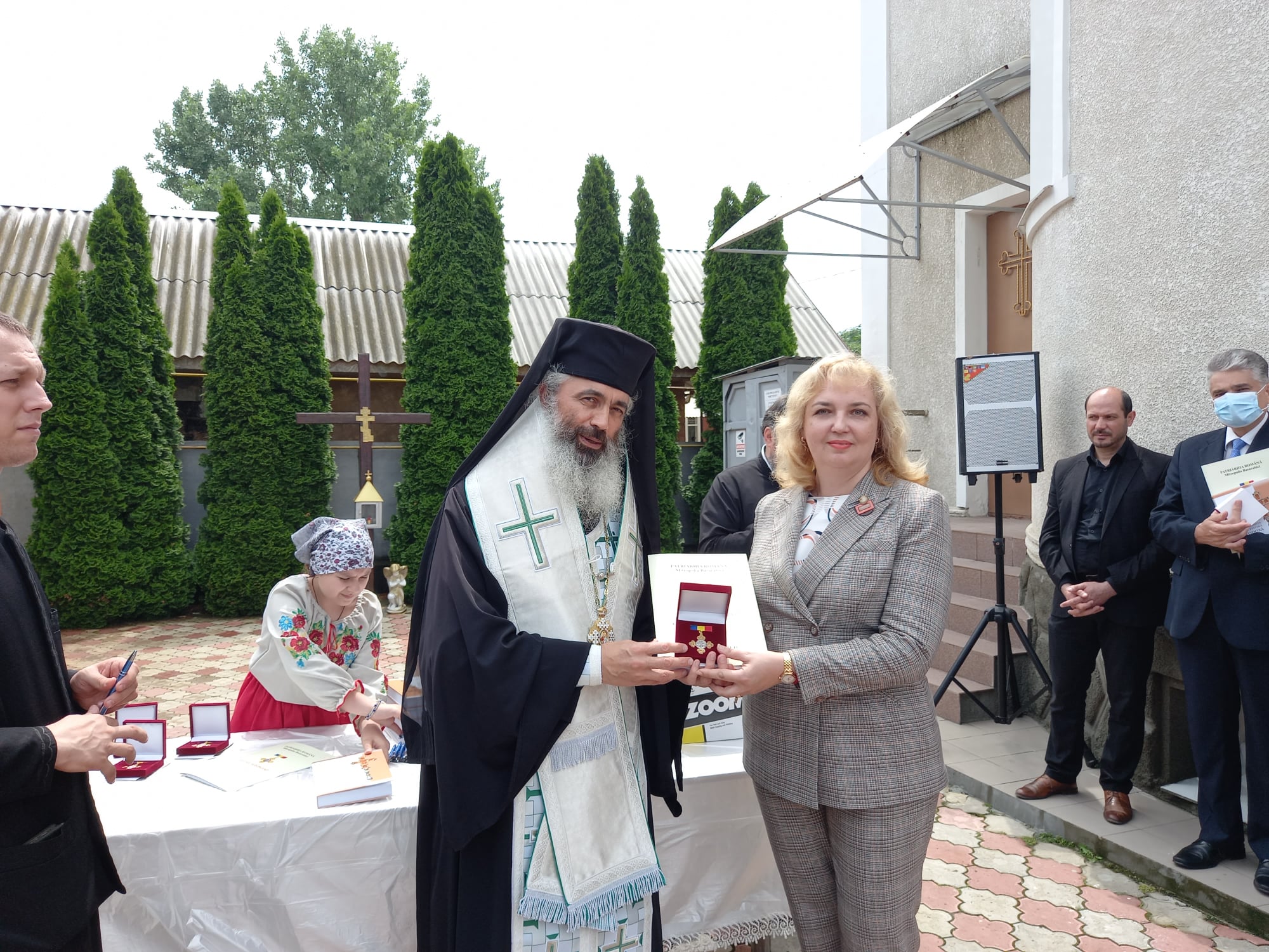 Personalul medical din Episcopia de Bălţi, gratificat de către Preasfinţitul Antonie Personalul medical din Episcopia de Bălţi, gratificat de către Preasfinţitul Antonie