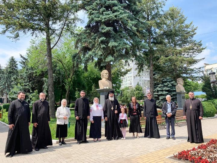 Poetul naţional Mihai Eminescu, comemorat la Bălţi Poetul naţional Mihai Eminescu, comemorat la Bălţi