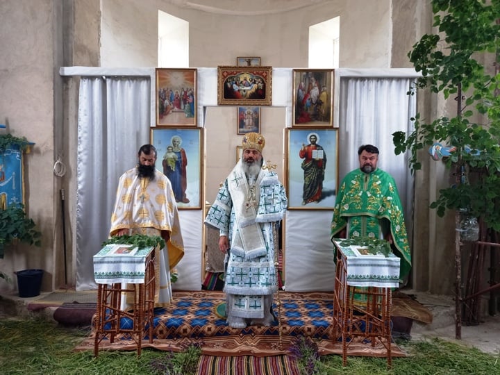 Liturghie arhierească la Mănăstirea Chirilovca